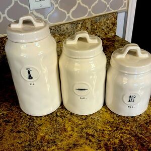Rae Dunn canister set